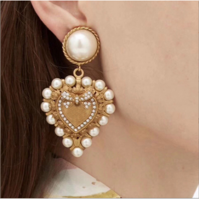 Women Love Earrings