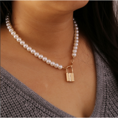 Lock Artificial Pearl Necklace