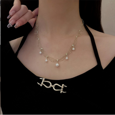 Artificial Pearl Necklace