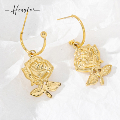 Women Fashion Earrings