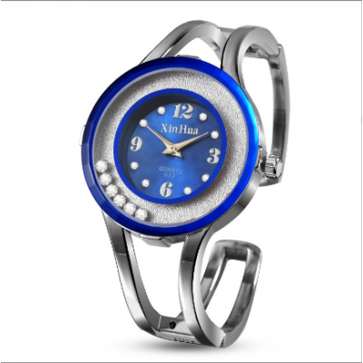 Fashion Bangle Quartz Watches