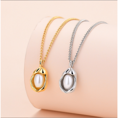 Women Pearl Necklaces Pendent