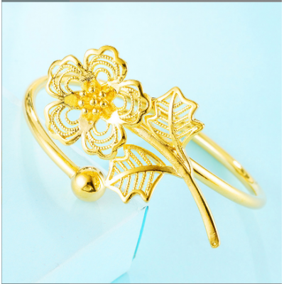 Flower Shape Chain Bracelet