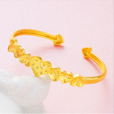 Love Shape Chain Bracelet