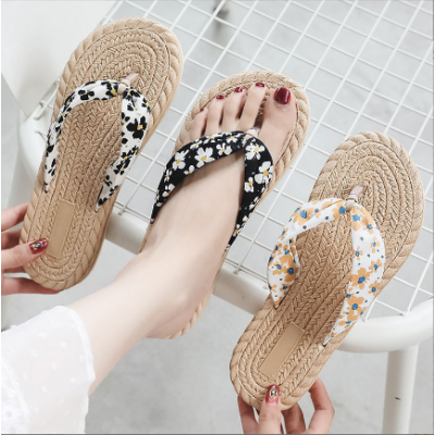 Women Daisy Flip Flop