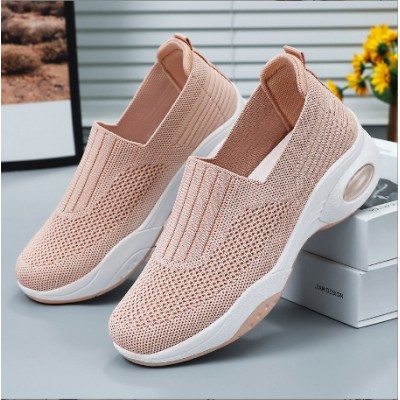 Women Flat Sports Shoes